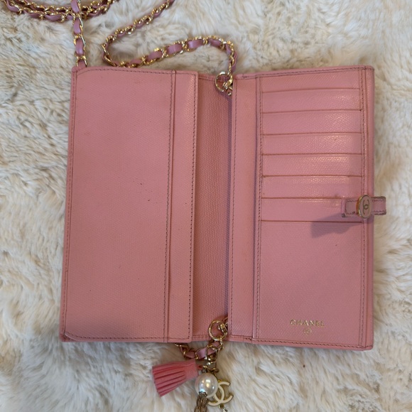 Chanel Coco Pink bifold WOC wallet on chain w Gold Accents & charm vintage - Picture 5 of 16